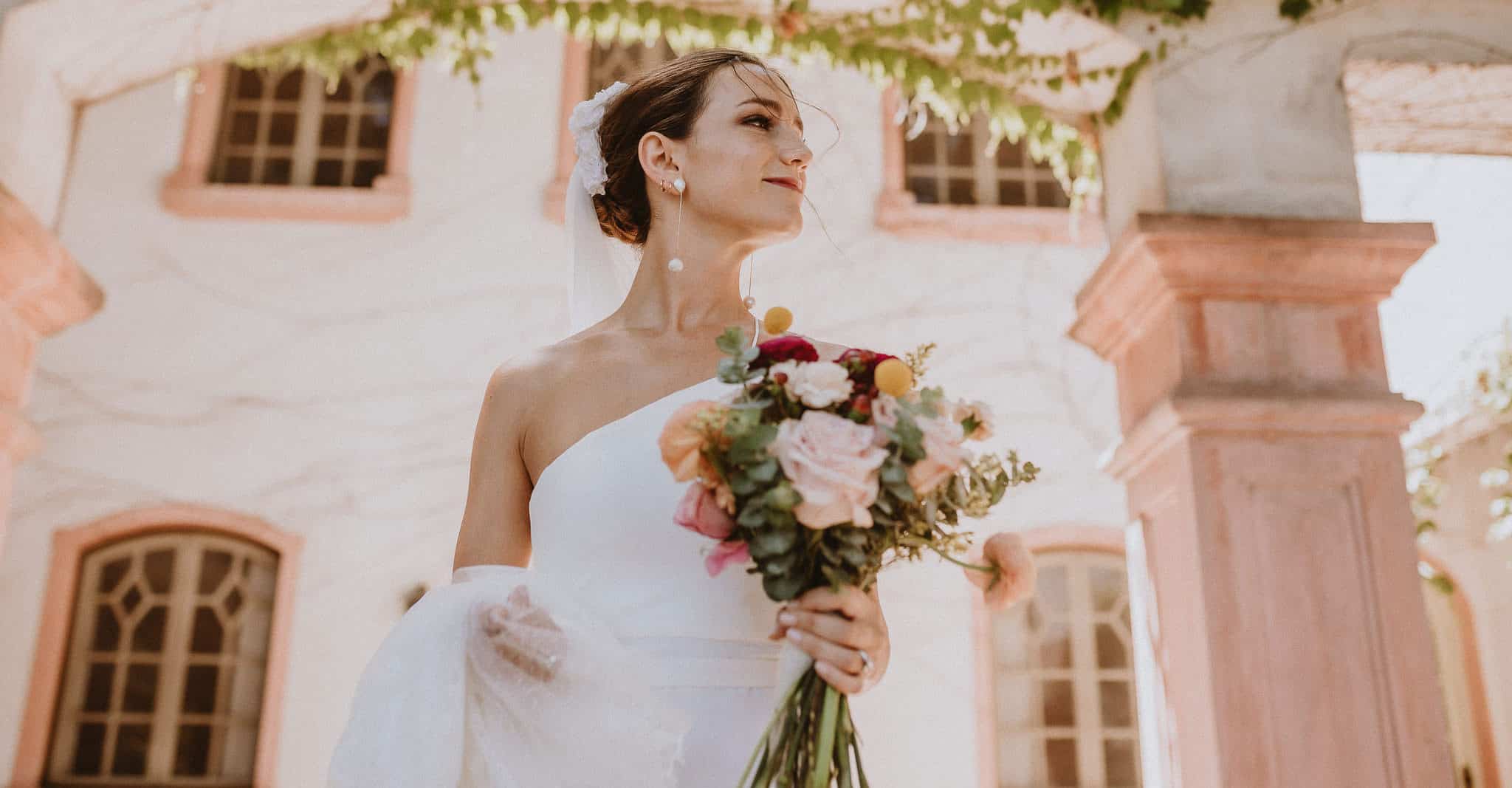 Conversemos de tu Matri. Fotografia de Matrimonio. Cata en su día de matrimonio en Viña Tarapaca.