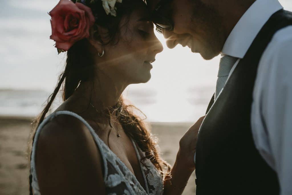 Fotografia de matrimonio. Playa Lobos, Pichilemu. Imágenes del matrimonio de Javi y Felipe. Matrimonio Playero.