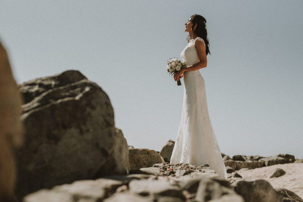 Matrimonio en la Playa de Totoralillo, región de Coquimbo, Chile. Fotografia de Matrimonio. Alma Studios.