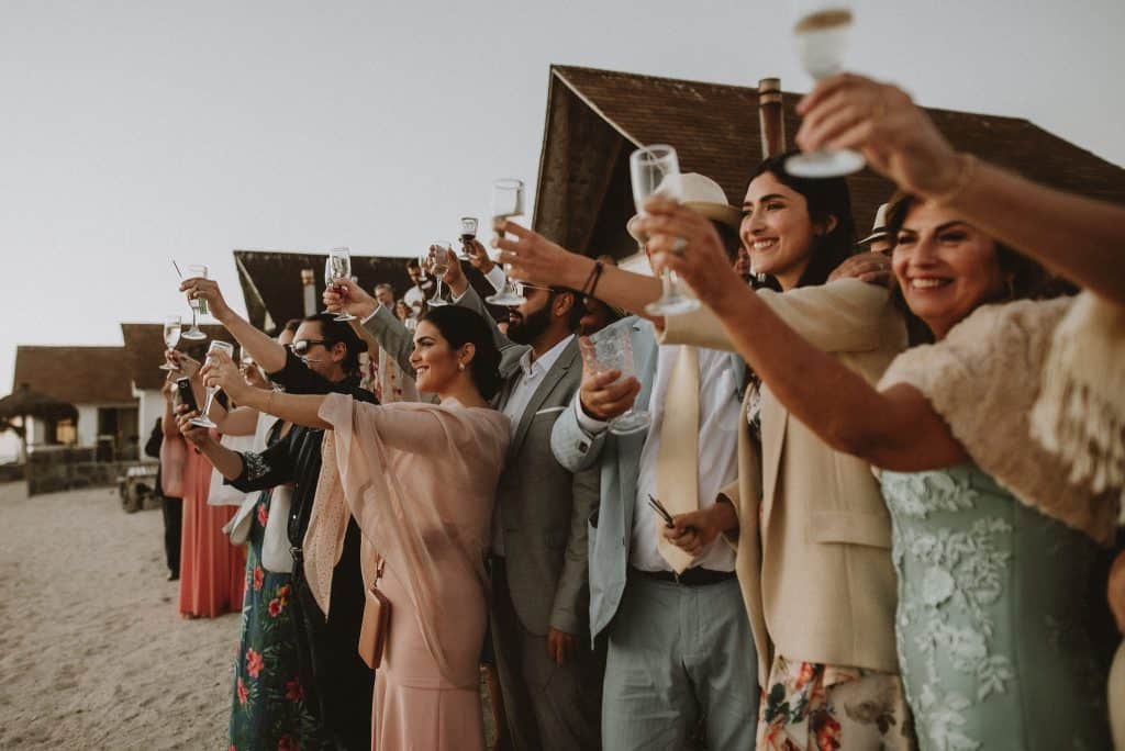 Matrimonio en la Playa de Totoralillo, región de Coquimbo, Chile. Fotografia de Matrimonio. Alma Studios.