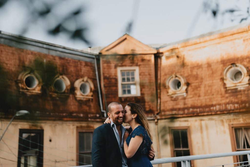 Valparaiso, Sesión de Fotos. Dafna & Chen celebrando su amor en una sesión fotografica en Valparaiso. Cerro Alegre y Caleta Abarca.