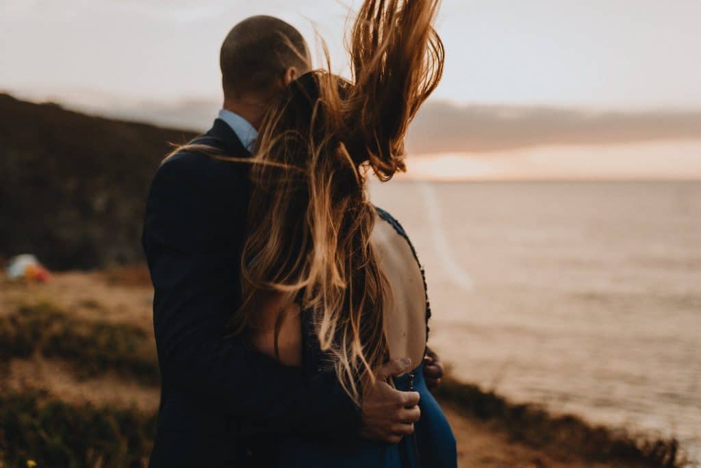 Valparaiso, Sesión de Fotos. Dafna & Chen celebrando su amor en una sesión fotografica en Valparaiso. Cerro Alegre y Caleta Abarca.