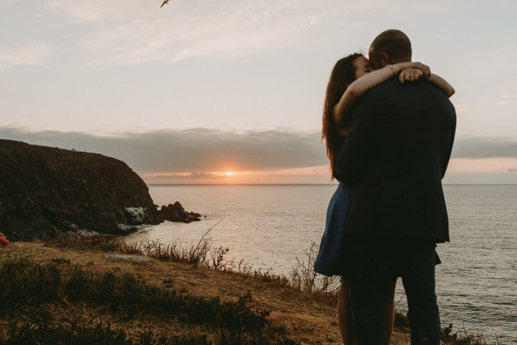 Valparaiso, Sesión de Fotos. Dafna & Chen celebrando su amor en una sesión fotografica en Valparaiso. Cerro Alegre y Caleta Abarca.