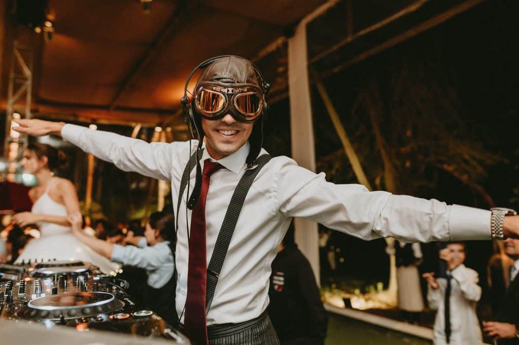 Matrimonio realizado en Viña Tarapaca, en la zona central de Chile. Este es un pequeño resumen del Matri intimo de Cata y Juani.