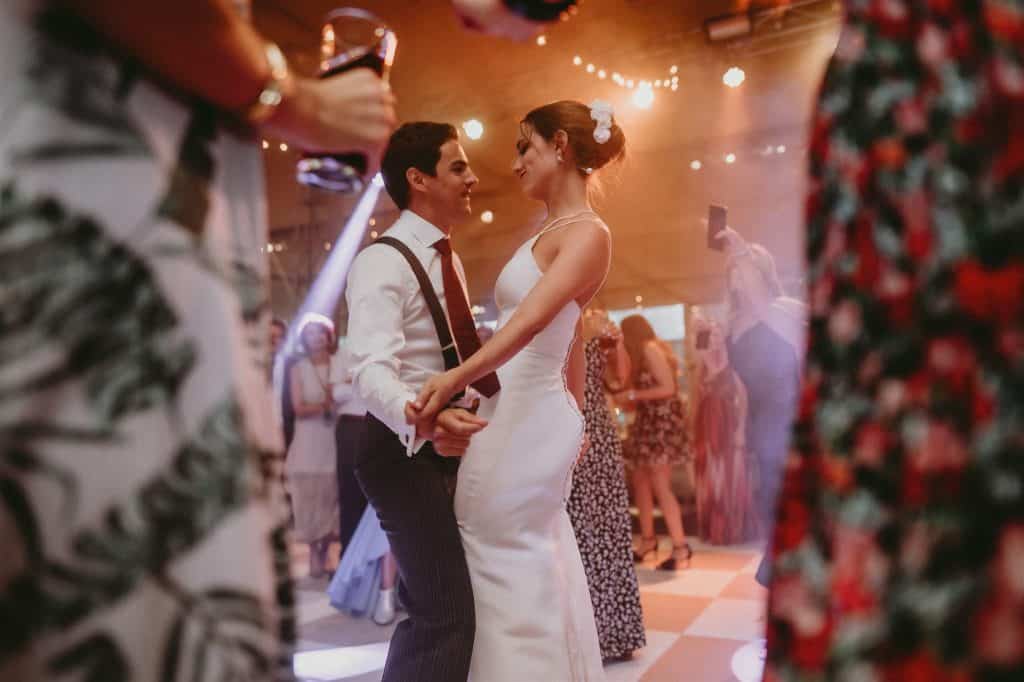 Matrimonio realizado en Viña Tarapaca, en la zona central de Chile. Este es un pequeño resumen del Matri intimo de Cata y Juani.