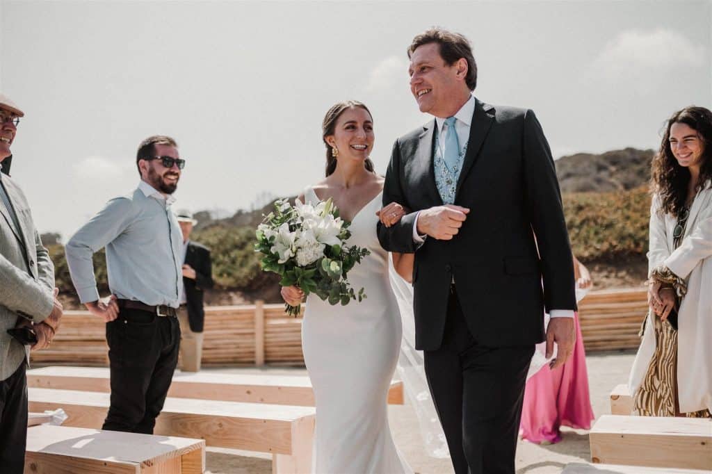 Elopement en Chile. Matri playero de Vale y Sebastian en Huaquen.