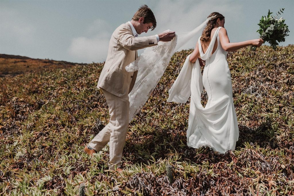 Elopement en Chile. Matri playero de Vale y Sebastian en Huaquen.