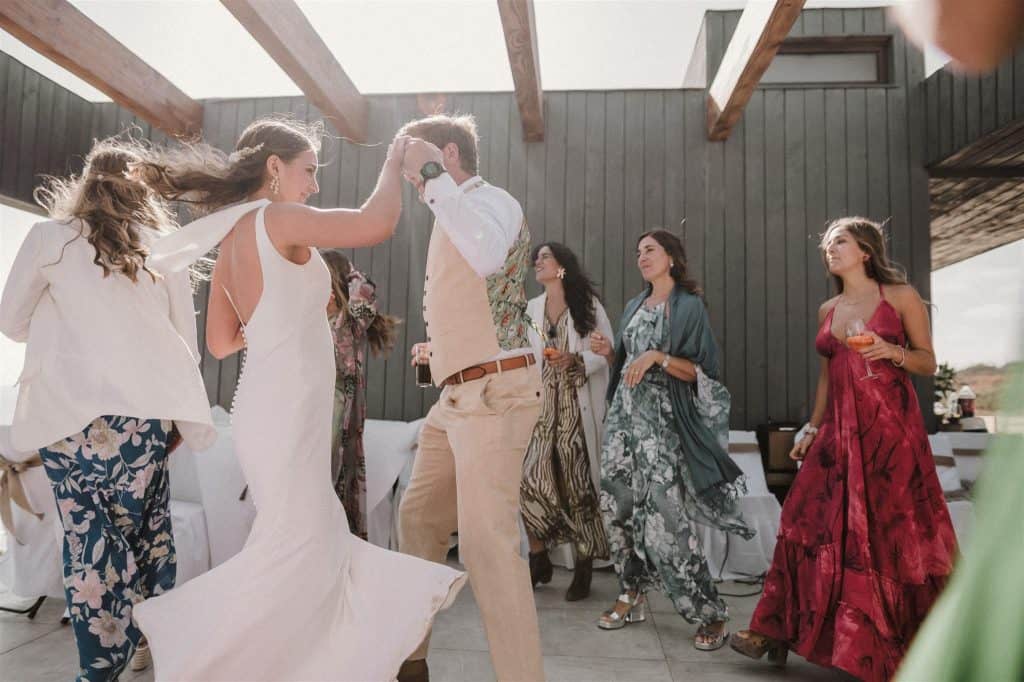 Elopement en Chile. Matri playero de Vale y Sebastian en Huaquen.