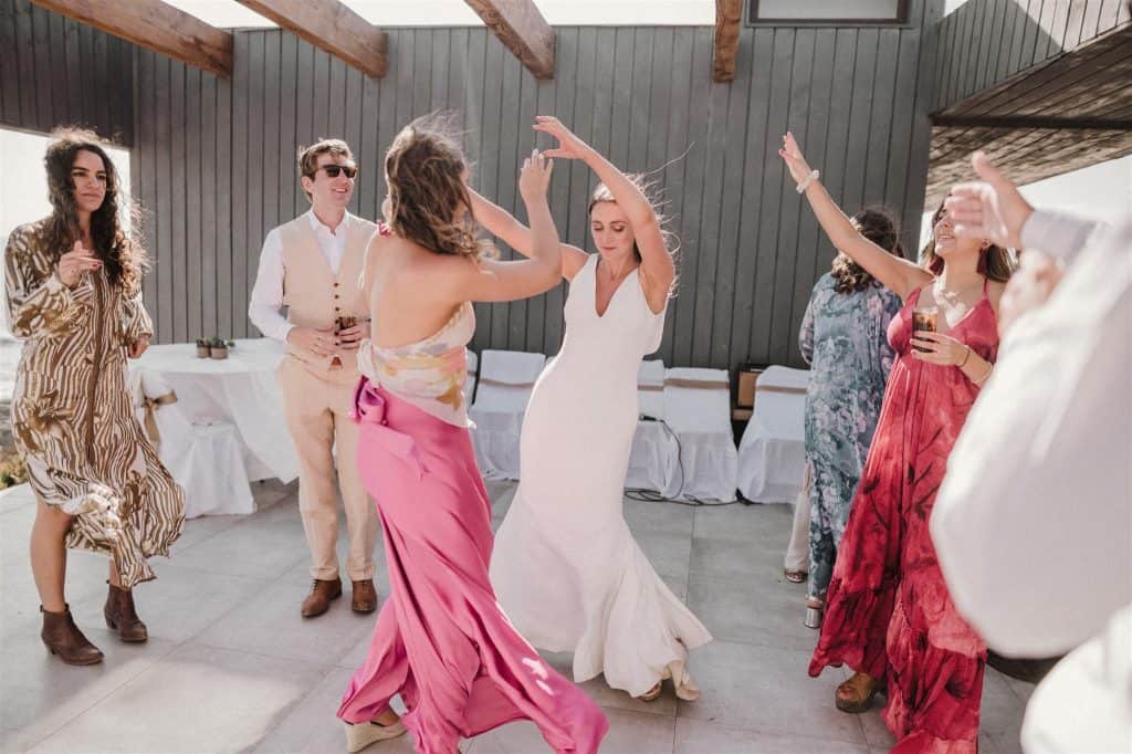 Elopement en Chile. Matri playero de Vale y Sebastian en Huaquen.