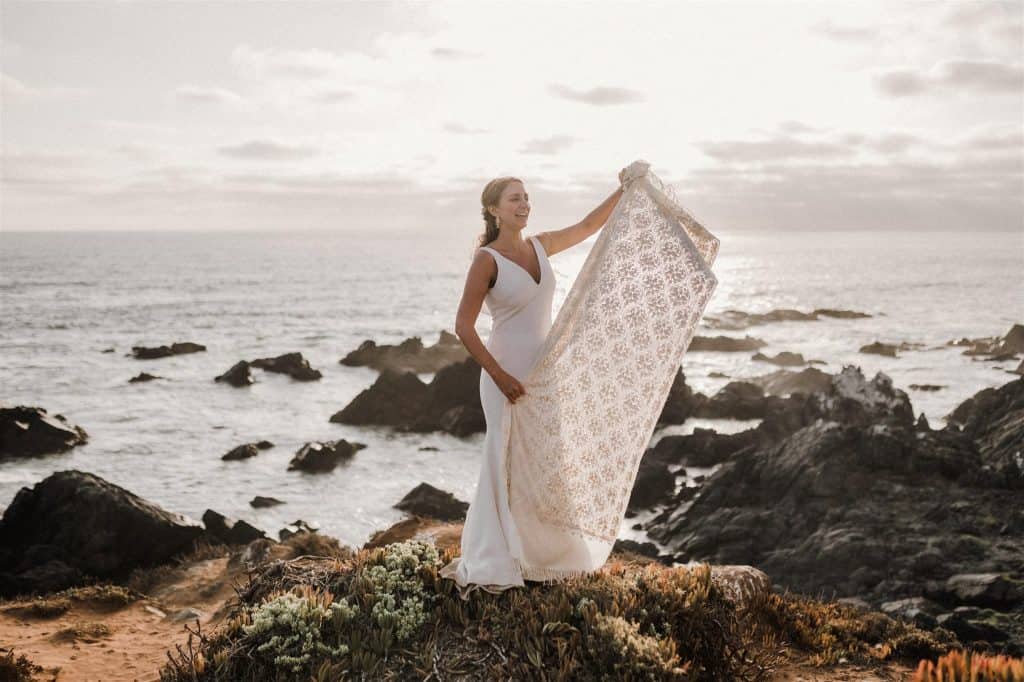 Elopement en Chile. Matri playero de Vale y Sebastian en Huaquen.